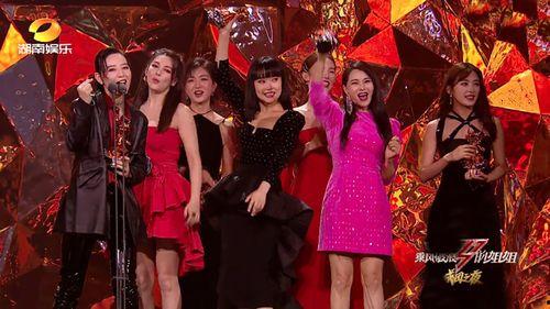 娱乐圈夫妇吃瓜视频,吃瓜视频揭秘幕后故事